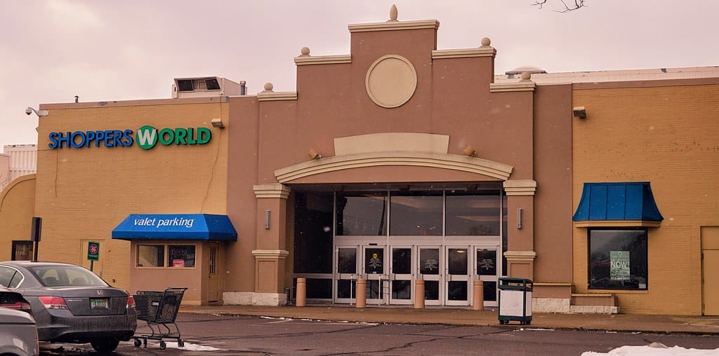 Retail plaza concept